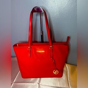 Authentic Michael Kors Purse!!! #0116